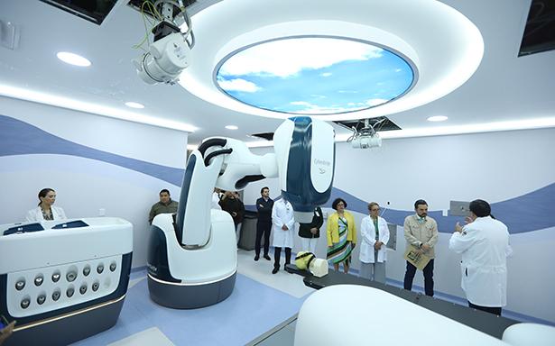 IMSS logra salvar el ojo de una mujer mediante tecnología avanzada