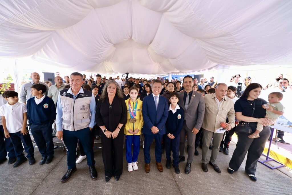 Gobierno de Jalisco entrega en Zapotlanejo la primera fase del Libramiento Monte Everest