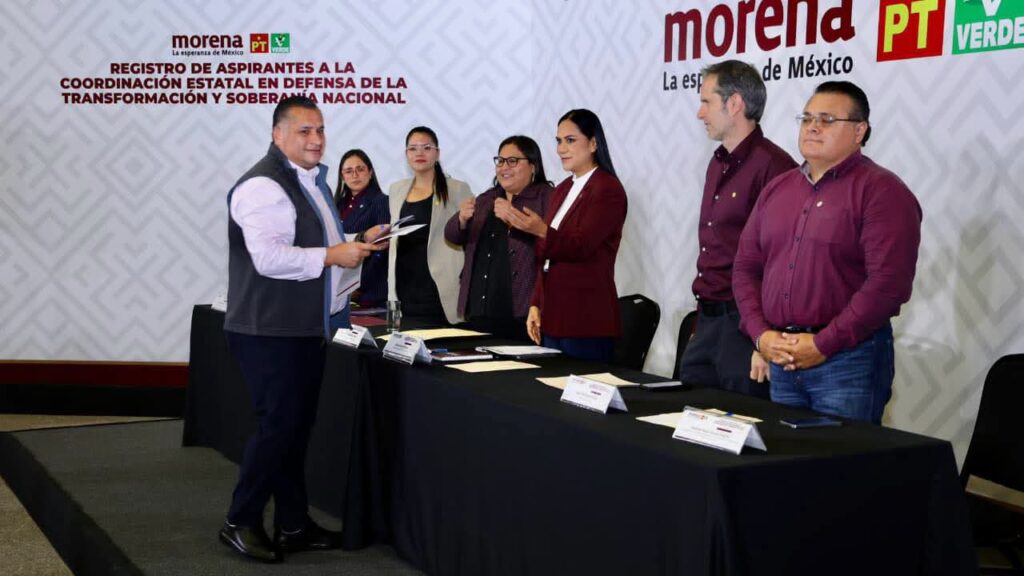Saúl González Núñez se inscribe como candidato a la Coordinación de la Defensa de la Transformación en Baja California Sur