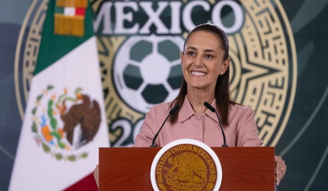 Sheinbaum distribuye boletos del Mundial 2026 a la población y excluye a funcionarios públicos