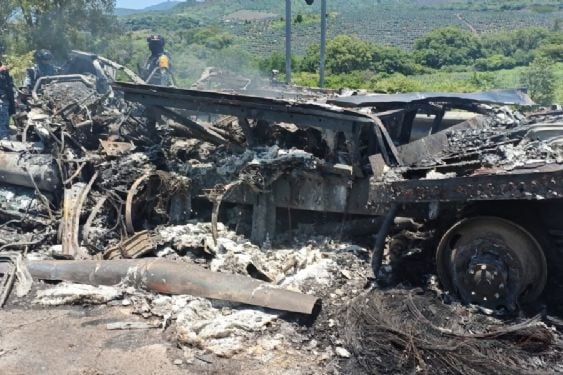 Tragedia en la autopista Guadalajara-Tepic: choque múltiple deja al menos 10 muertos y 10 heridos