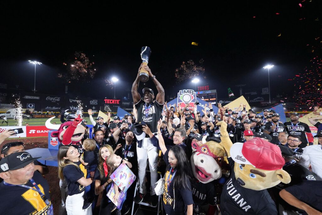 Toros de Tijuana se coronan campeones de la Serie del Rey y de la LMB