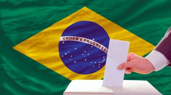Brasil acude a las urnas en una elección histórica: Lula y Flávio Bolsonaro compiten por la Presidencia