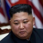 Kim Jong-un reaparece en China tras rumores sobre hemorragia cerebral y estado crítico