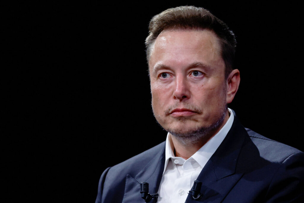 Elon Musk, a un paso de convertirse en el primer billonario de la historia